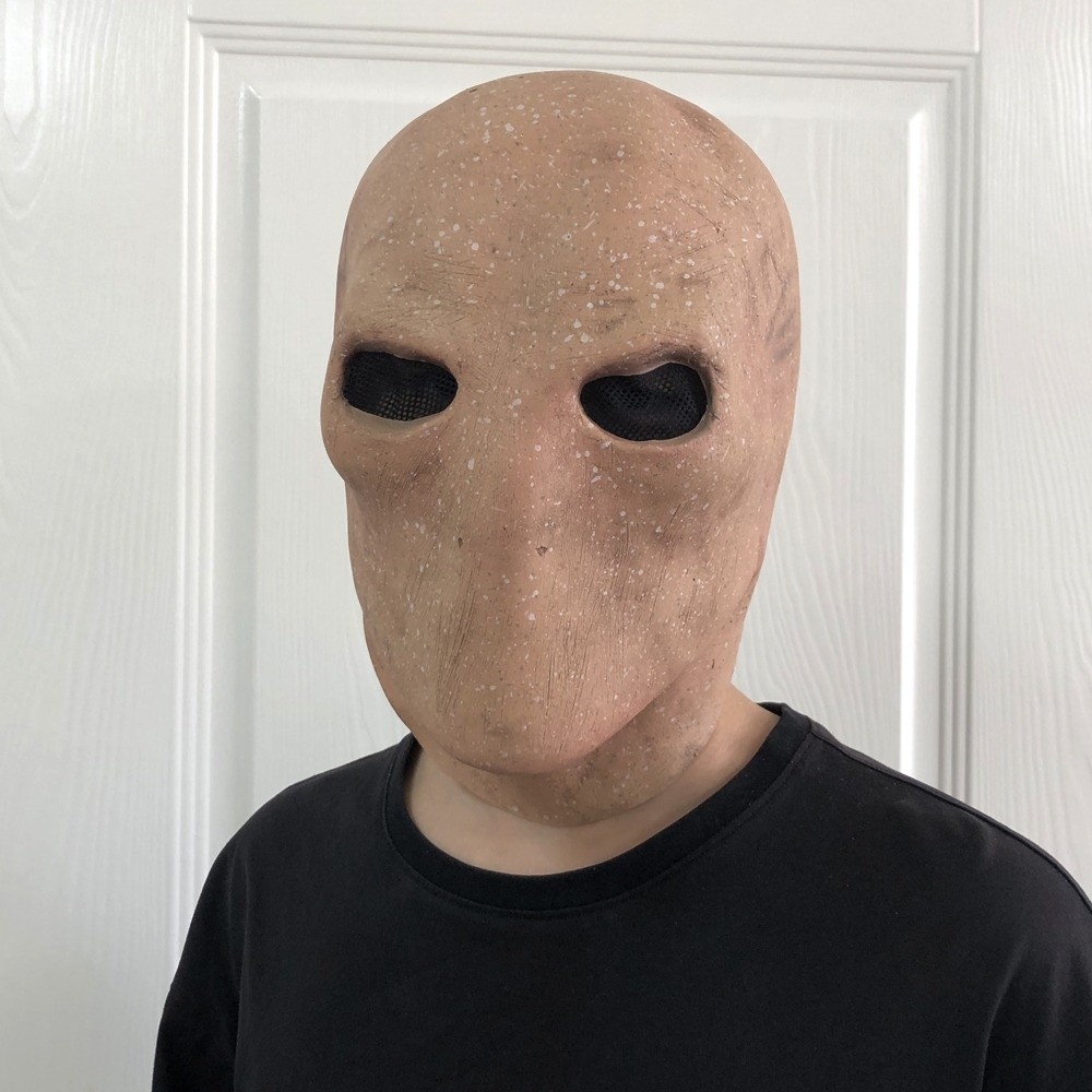 رجل مجهولي الهوية هالوين نحيل  - مراجعة Latex Alien Mask Realistic وسعره