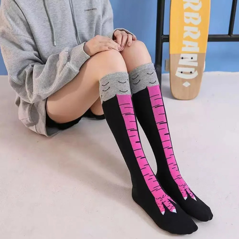 جوارب طويلة على شكل أقدام دجاج - مراجعة Funny Chicken Leg Socks وسعره